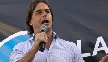 Tabaré Vázquez gana elecciones en Uruguay, Lacalle Pou admite derrota 