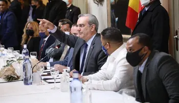 El presidente Abinader asistirá a Foro de EXCELTUR; entregará 100 becas a dominicanos en carrera de turismo