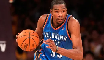 Jugador de NBA Kevin Durant se fractura un pie 