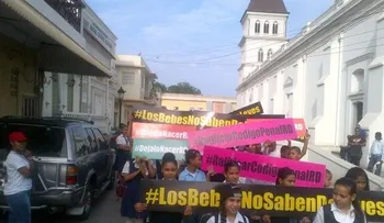 Iglesia marcha contra el aborto en Santiago