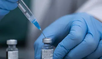 Una dosis de la vacuna de Pfizer reduce un 75% las infecciones asintomáticas