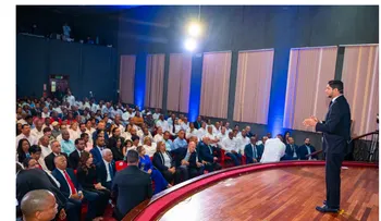 Senador Gustavo Lara rinde cuentas en San Cristóbal