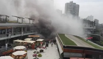 Al menos cuatro muertos por un incendio en un centro comercial de Perú 