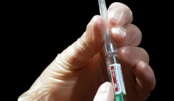 IARC: La vacuna contra el cáncer de cuello de útero es eficaz y segura
