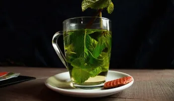 La infusión de salvia mantiene el vientre plano y fortalece el sistema inmunológico