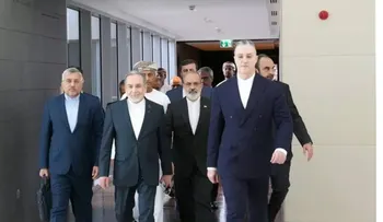 EE. UU. e Irán negocian sobre el programa nuclear en Omán