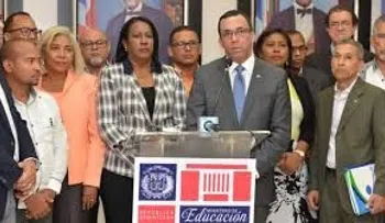 Ministro Andrés Navarro acuerda con ADP fortalecer canales de diálogo y concertación