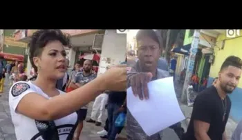 Presentadora de TV le da una galleta a un agente de AMET 