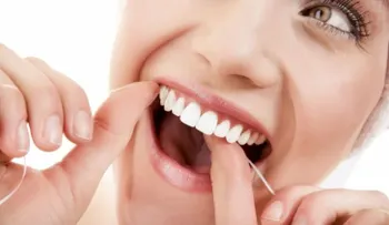 Malos hábitos que pueden dañar tus dientes ¡Descúbrelos! 