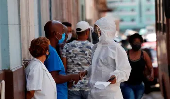 Cuba vive su peor crisis por la pandemia: pico de contagios, colapso hospitalario y una alarmante escasez de medicinas