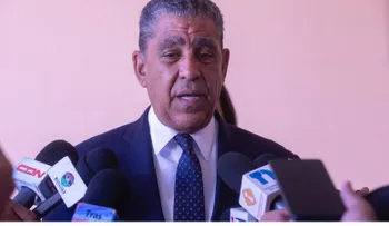EEUU valora avances económicos de RD, destaca Adriano Espaillat