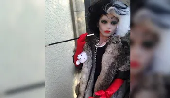 Un niño se disfraza de Cruella de Vil y su padre lo defiende ante 'bullying' virtual