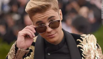 Acusan a Justin Bieber de golpear a un fanático en Barcelona