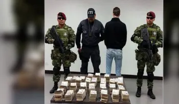 Capturan a conductor que llevaba más de 200.000 dólares en un vehículo del Congreso