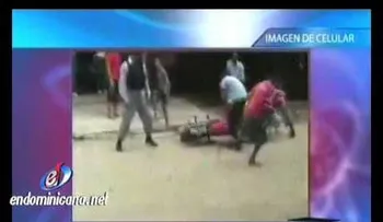 Policía abusador captado Santo Domingo (VIDEO)