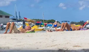 Turistas estadounidenses gastan entre 116 y 223 dólares diarios en República Dominicana, según estudio del Mitur y Visa