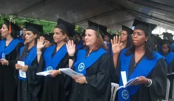 UAPA entrega al país 750 nuevos profesionales