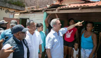 Presidente Abinader garantiza que ninguna familia afectada por huracán Fiona se quedará sin recibir mano amiga del Gobierno