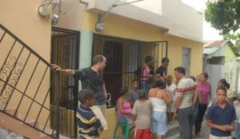 Mujer se ahorca en la galería de su casa en Villa Faro