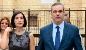 Esposa de Abinader dice trabajará por la mujer y la niñez
