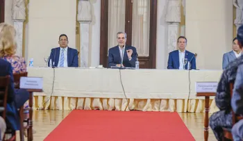 Presidente Abinader impulsa a las mipymes industriales para que tengan prioridad en procesos de compra de 18 instituciones del Estado