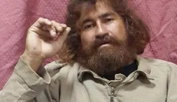 Hombre sobrevivió a la deriva en el mar por 13 meses
