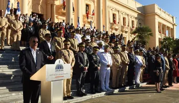 Presidente Abinader encabeza homenaje a la Bandera 