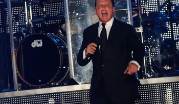 Cantante Luis Miguel detenido en corte de Los Ángeles