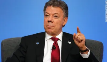 Santos explica por qué afirmó que sino se aprueba el plebiscito habrá guerra