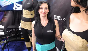 Las mujeres están rediseñando la industria de las armas en Estados Unidos