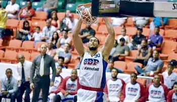 Vargas conduce al CDP, que regresa al primer lugar