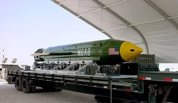 Trump dice que EE. UU. evalúa usar la MOAB contra Irán y afirma que la guerra "terminará pronto"