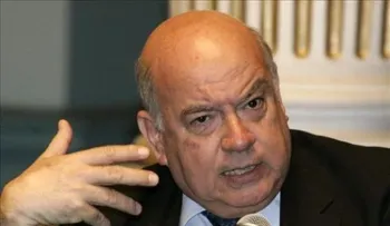 Insulza sugiere recompensar a militares que digan verdad de dictadura chilena