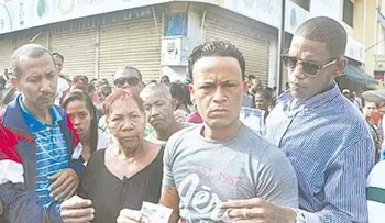 Deman justicia por muerte  de tres choferes 