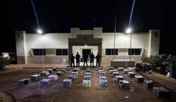 NEUTRALIZAN NARCOLANCHA CON MÁS DE UNA TONELADA DE PRESUNTA COCAÍNA