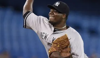 Pineda sigue indomable por los Yanquis fuera de casa