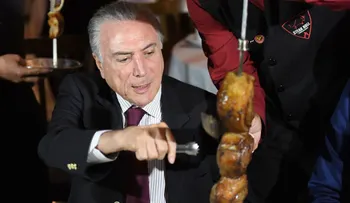 Temer niega acusaciones de que dio aval para pago de sobornos a Cunha