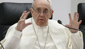 "Puedo pedirle a Dios una muerte... para el papa Francisco", dice un sacerdote que quiere verlo muerto
