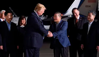 Trump hace historia al darle la bienvenida a los prisioneros de Corea del Norte