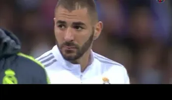 Piden expulsar a Benzema de la selección por escupir víctimas atentado de París (VIDEO)