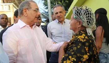 Danilo Medina realizó visita sorpresa a Las Cañitas y Herrera