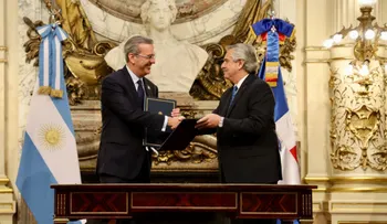 Gobierno dominicano y argentino suscriben acuerdo de cooperación para el desarrollo del sector de hidrocarburos