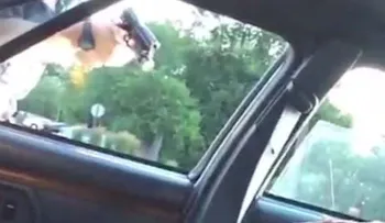 Mujer transmite en vivo lo que ocurrió tras un tiroteo con un policía involucrado