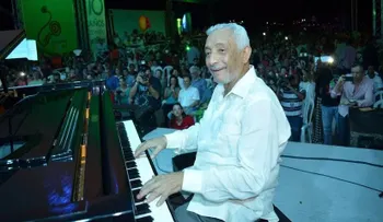 FEDUJAZZ  y MITUR rinden merecido  homenaje al maestro Rafael Solano