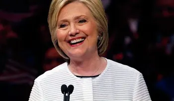 Clinton abre  la pelea por la Casa Blanca