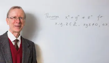 Profesor gana 700.000 dólares por resolver problema matemático de 300 años