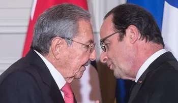Hollande insta a Obama a levantar el embargo a Cuba