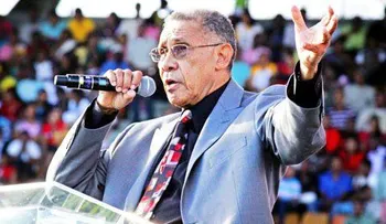 Ezequiel Molina denuncia plan â??diabólicoâ? de desbaratar la nacionalidad dominicana 