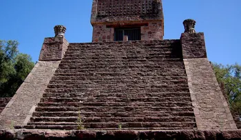 Descubren un túnel secreto que conduciría a la tumba de los grandes reyes aztecas