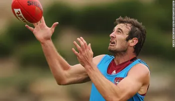 Suspenden a jugadores de equipo Essendon de la AFL en medio de escándalo de dopaje
